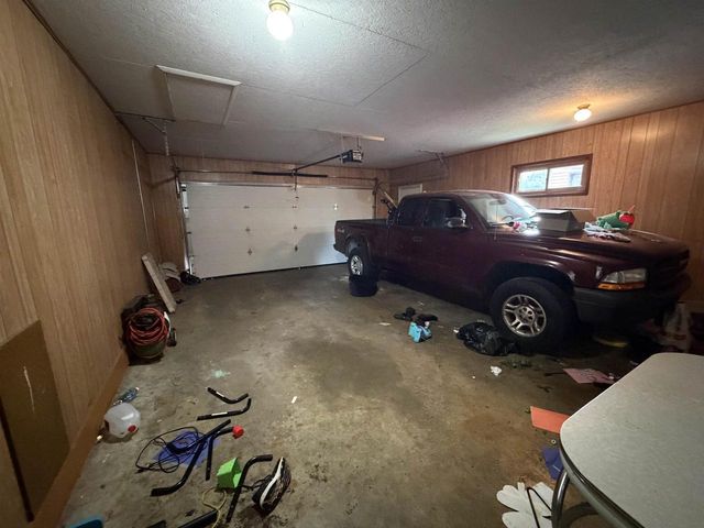 553 DELWICHE ROAD, Green Bay, WI 54302