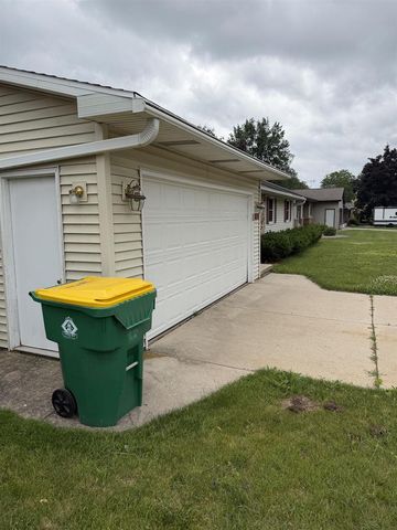 553 DELWICHE ROAD, Green Bay, WI 54302