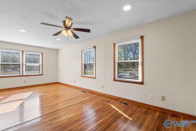 853 Charley Patterson Road, New Market, AL 35761