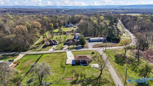 853 Charley Patterson Road, New Market, AL 35761