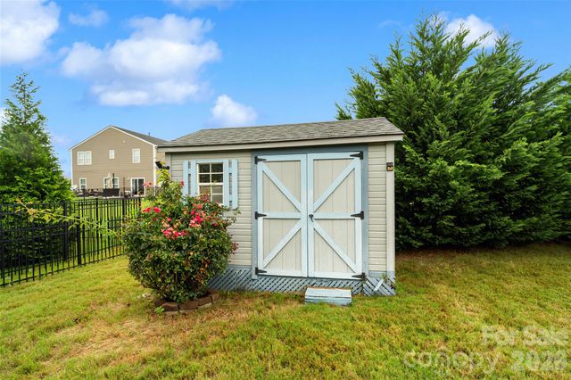 175 Glastonbury Drive, Mooresville, NC 28115