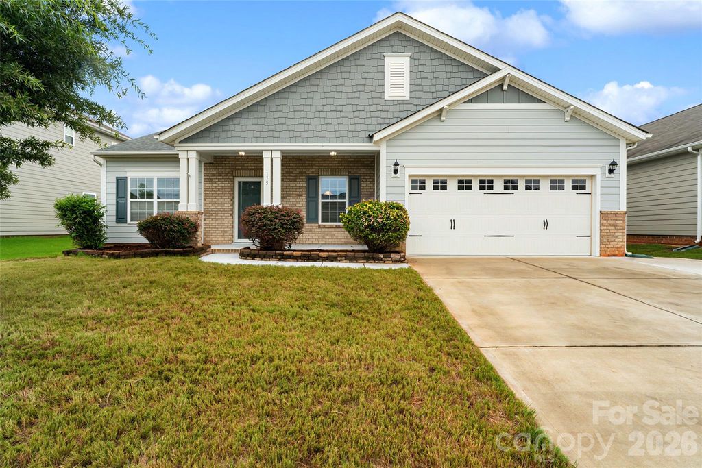 175 Glastonbury Drive, Mooresville, NC 28115