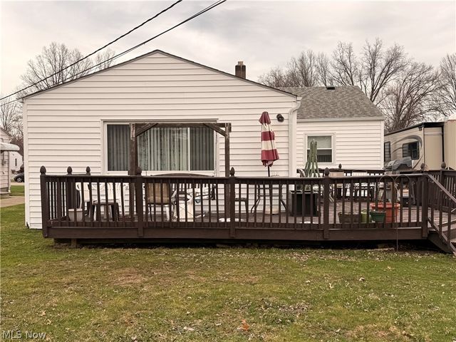 35288 Beach Park Avenue, Eastlake, OH 44095