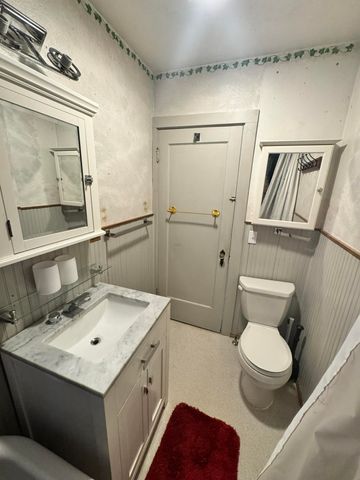 2318 Garden Avenue, Klamath Falls, OR 97601