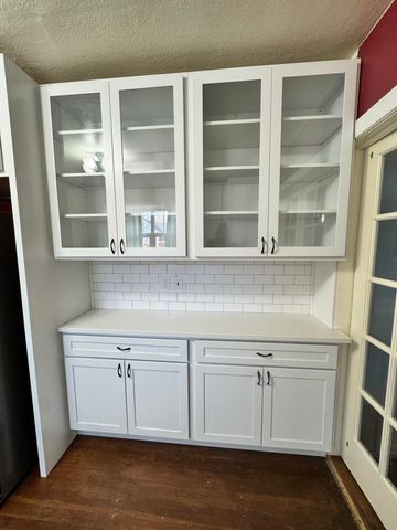 2318 Garden Avenue, Klamath Falls, OR 97601