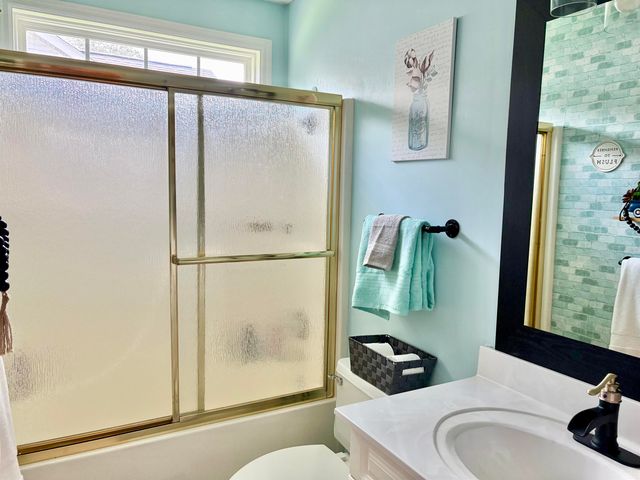 72 Daniel Morrall Ln., Georgetown, SC 29440