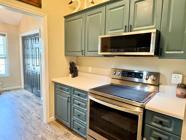72 Daniel Morrall Ln., Georgetown, SC 29440