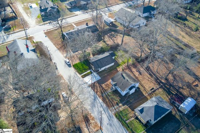 103 Copeland Street, Clinton, SC 29325