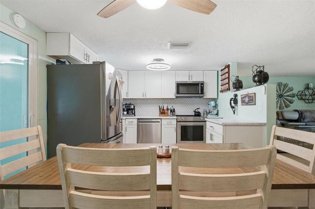 60 S LINCOLN AVENUE, Beverly Hills, FL 34465