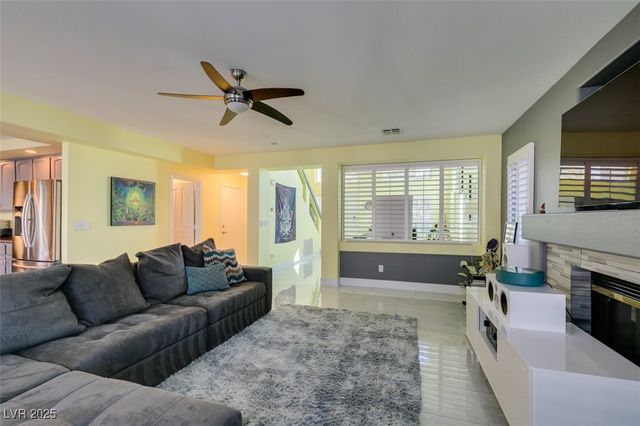 8 Rising Sun Court, Henderson, NV 89074