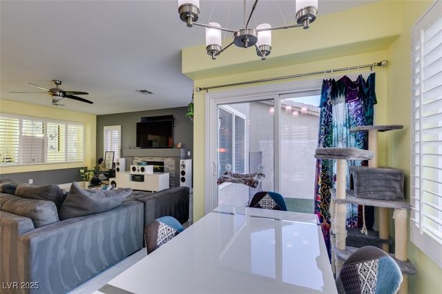 8 Rising Sun Court, Henderson, NV 89074