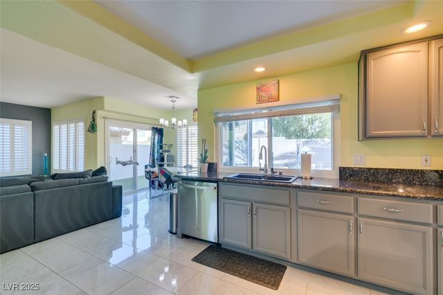 8 Rising Sun Court, Henderson, NV 89074