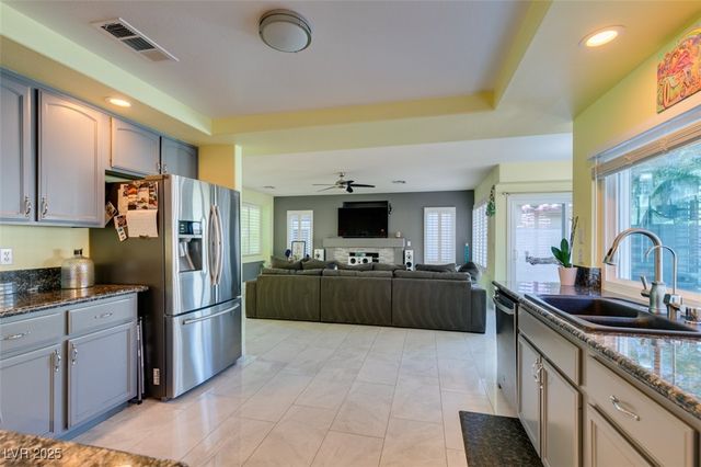 8 Rising Sun Court, Henderson, NV 89074