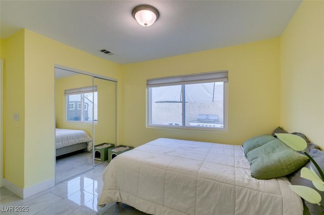 8 Rising Sun Court, Henderson, NV 89074