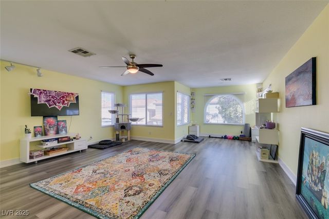 8 Rising Sun Court, Henderson, NV 89074