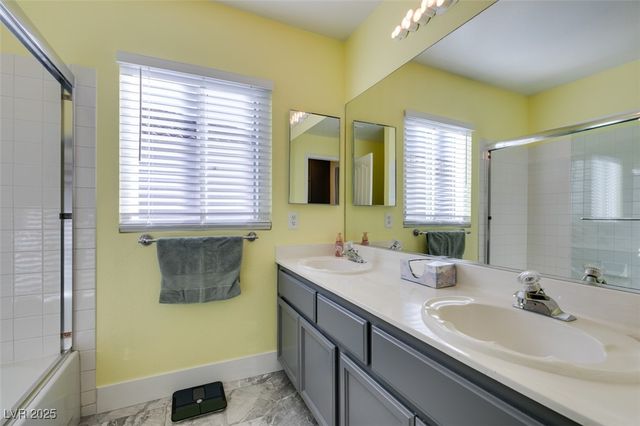 8 Rising Sun Court, Henderson, NV 89074