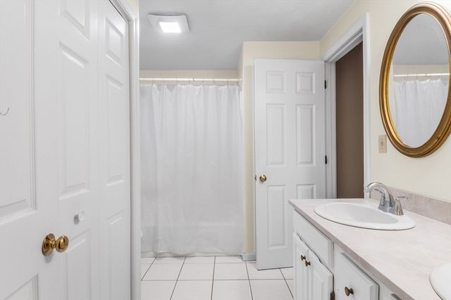 111 Brigham St 20C, Hudson, MA 01749