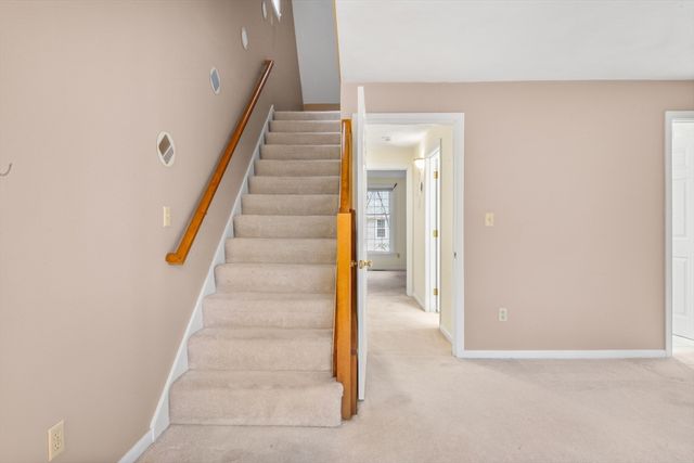 111 Brigham St 20C, Hudson, MA 01749