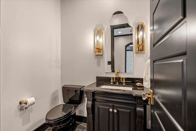 7294 S County Road 314, Henderson, TX 75654