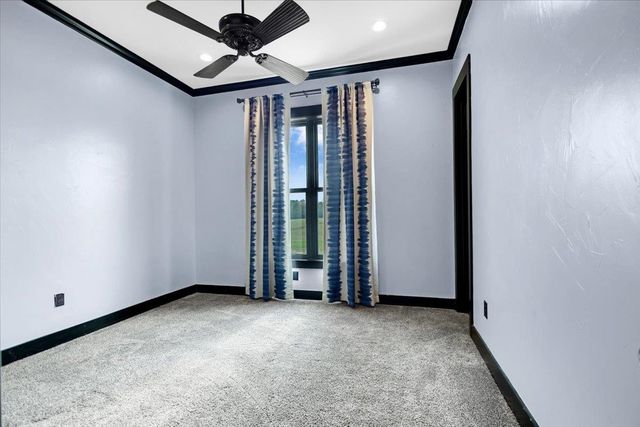 7294 S County Road 314, Henderson, TX 75654