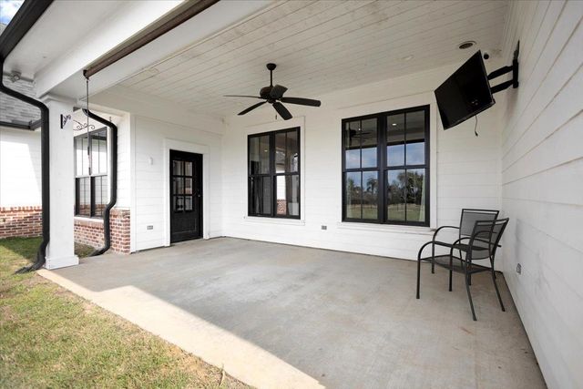 7294 S County Road 314, Henderson, TX 75654