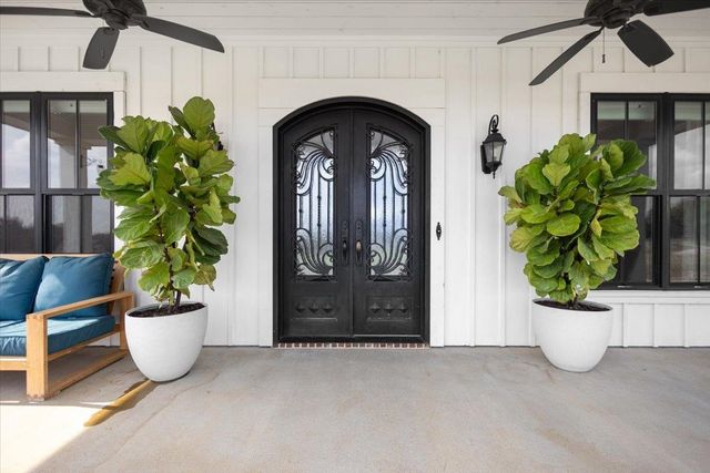 7294 S County Road 314, Henderson, TX 75654