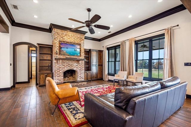 7294 S County Road 314, Henderson, TX 75654