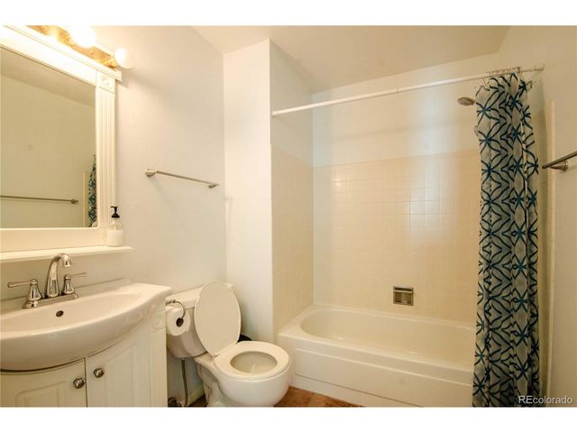 1409 Sanderson Ave, Colorado Springs, CO 80915