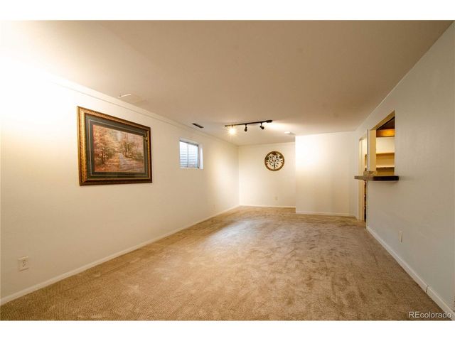1409 Sanderson Ave, Colorado Springs, CO 80915