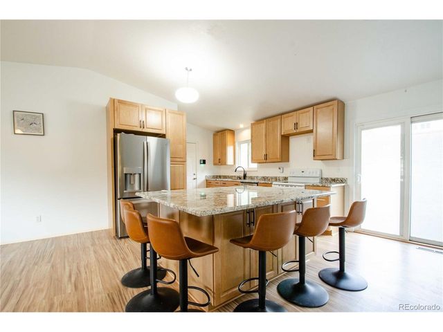 1409 Sanderson Ave, Colorado Springs, CO 80915