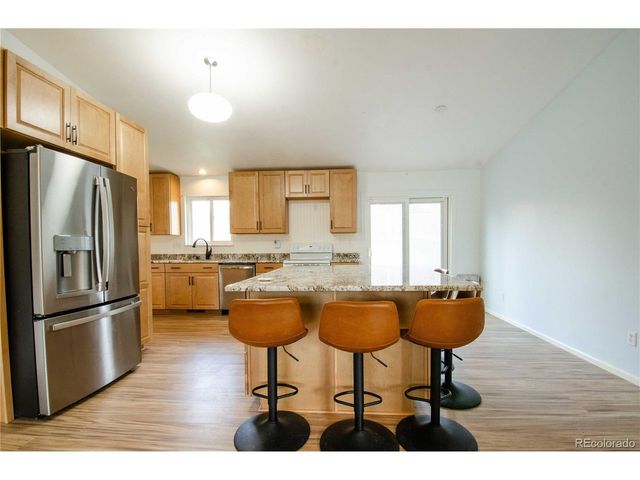 1409 Sanderson Ave, Colorado Springs, CO 80915