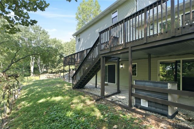 1464 Hilltop Road, Xenia, OH 45385