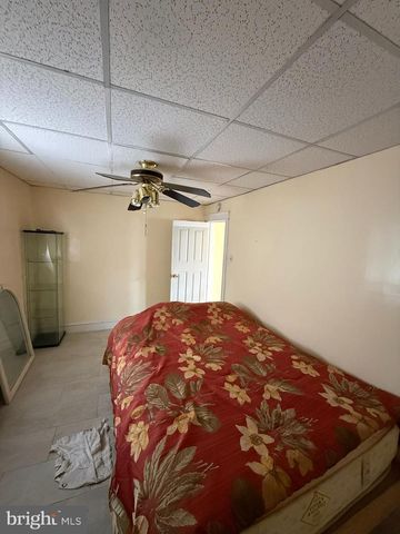 7123 SEAFORD RD, Upper Darby, PA 19082