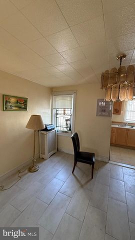 7123 SEAFORD RD, Upper Darby, PA 19082