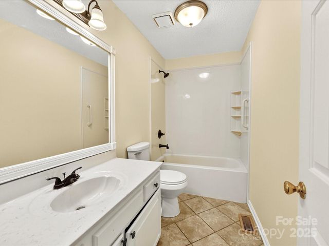 192 Baymount Drive, Statesville, NC 28625