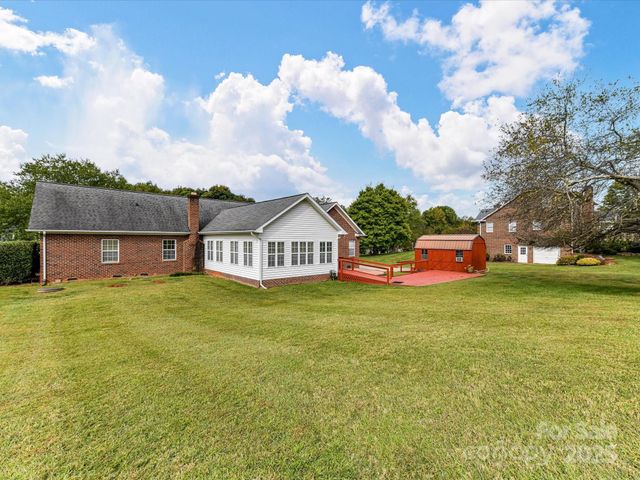 192 Baymount Drive, Statesville, NC 28625