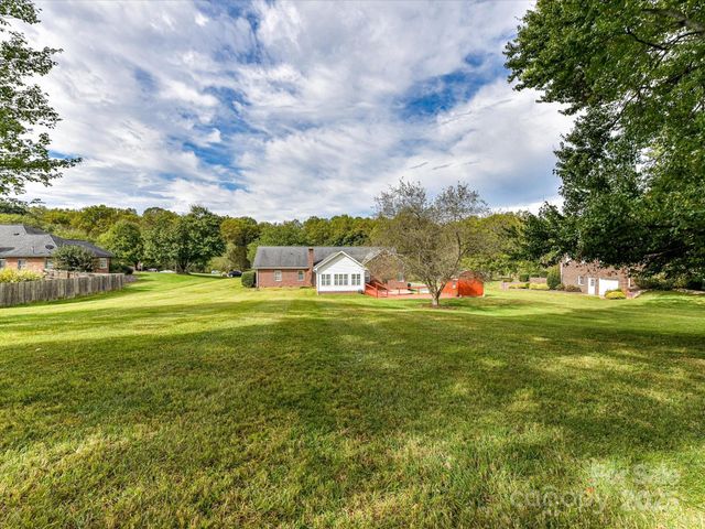 192 Baymount Drive, Statesville, NC 28625