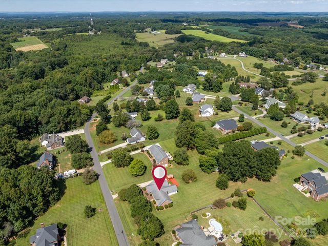 192 Baymount Drive, Statesville, NC 28625