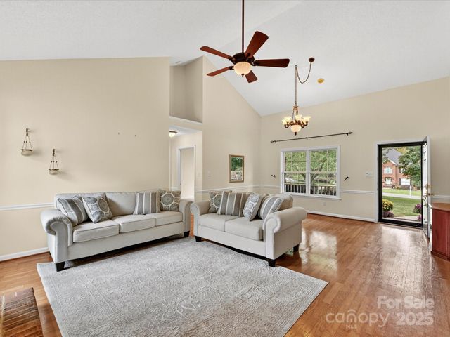 192 Baymount Drive, Statesville, NC 28625