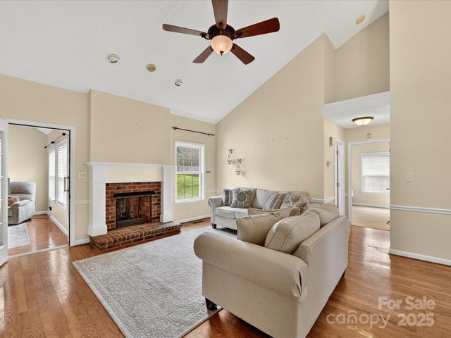 192 Baymount Drive, Statesville, NC 28625