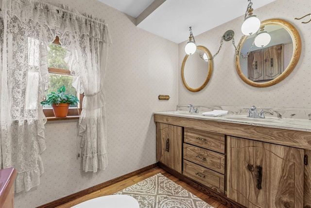 N120W20937 Freistadt ROAD, Germantown, WI 53022