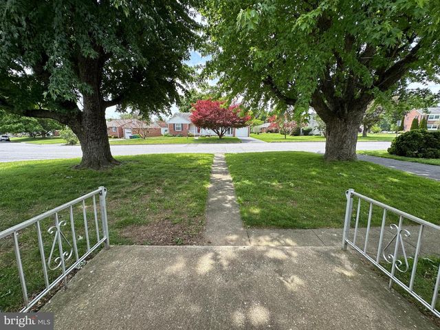 831 FAIRVIEW AVENUE, Waynesboro, PA 17268