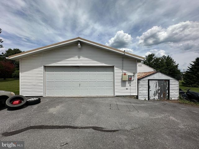 831 FAIRVIEW AVENUE, Waynesboro, PA 17268