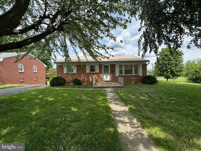 831 FAIRVIEW AVENUE, Waynesboro, PA 17268