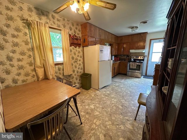 831 FAIRVIEW AVENUE, Waynesboro, PA 17268