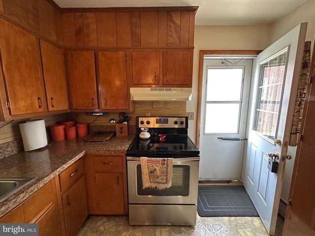 831 FAIRVIEW AVENUE, Waynesboro, PA 17268