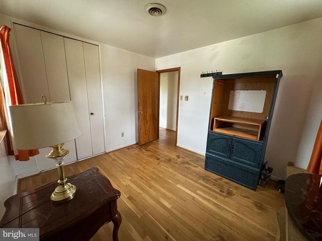 831 FAIRVIEW AVENUE, Waynesboro, PA 17268