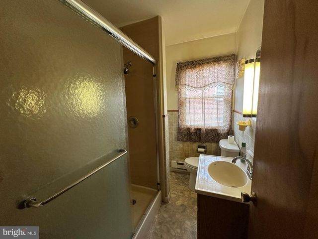 831 FAIRVIEW AVENUE, Waynesboro, PA 17268