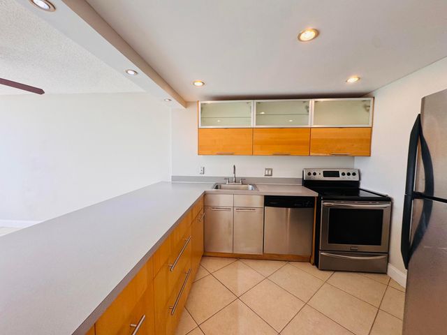 500 EXECUTIVE CENTER Drive 4A, West Palm Beach, FL 33401