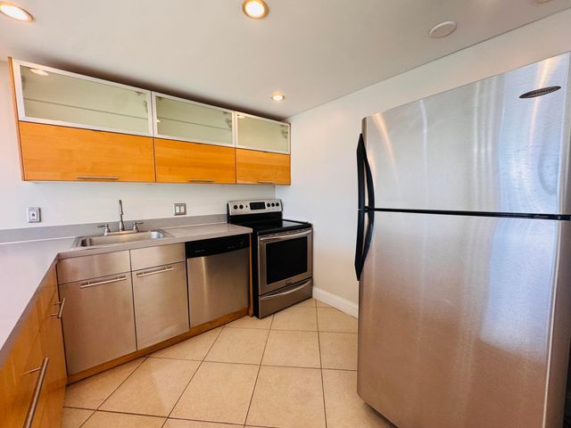 500 EXECUTIVE CENTER Drive 4A, West Palm Beach, FL 33401